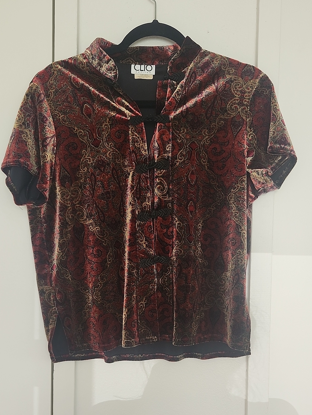 Clio Burgundy Paisley Velvet Short-Sleeve Shirt with Mandarin Collar